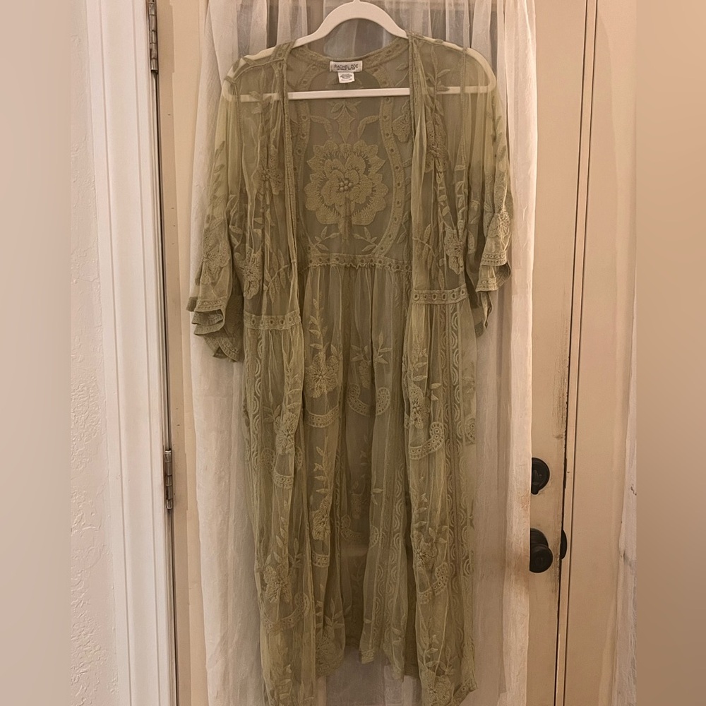 Green lace duster